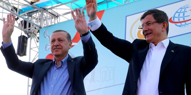Machtkampf in der Türkei: Erdogan drängt größten Partei-Konkurrenten ab, Premier Davutoğlu