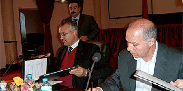 De droite à gauche, Bouziane Outiti et l'ancien wali de la région de Marrakech Bouchaïb El Moutaouakil
