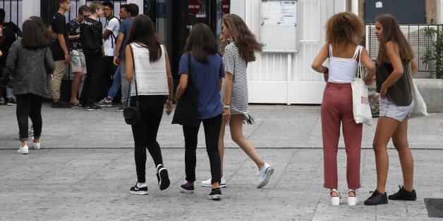 Une lycéenne interdite de cours à cause d'une jupe considérée "signe ostentatoire religieux" (photo: rentrée 2015 à Paris)