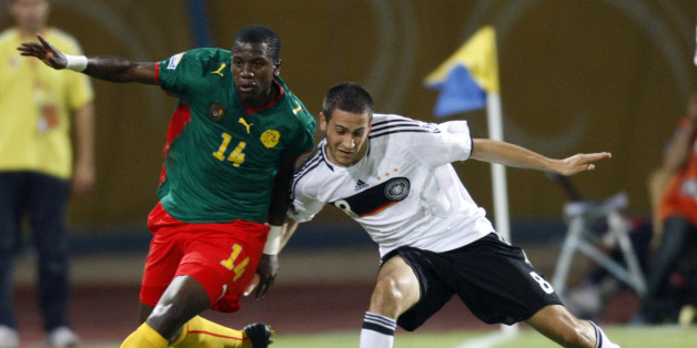 Patrick Ekeng (à gauche) et Mario Vrancic (à droite) en octobre 2009