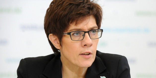 (GERMANY OUT) Ministerpräsidentin Annegret Kramp-Karrenbauer äuÃert sich während der Landespressekonferenz zum MaÃnahmenpaket zur Eindämmung der Prostitution. (Photo by Becker & Bredel/ullstein bild via Getty Images)