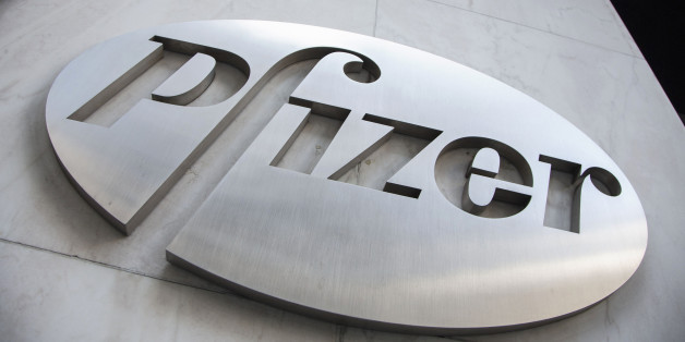 The Pfizer logo is seen at their world headquarters in New York April 28, 2014. REUTERS/Andrew Kelly/File photo