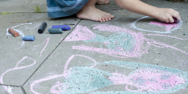 girl painting