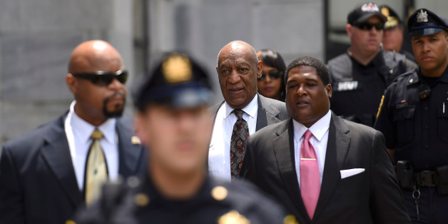 Actor and comedian Bill Cosby departs the Montgomery County Courthouse after a pre-trial hearing on sexual assault charges in Norristown, Pennsylvania May 24, 2016. REUTERS/Mark Makela