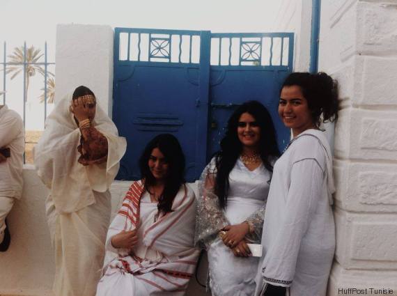 jeunes femmes à la ghriba