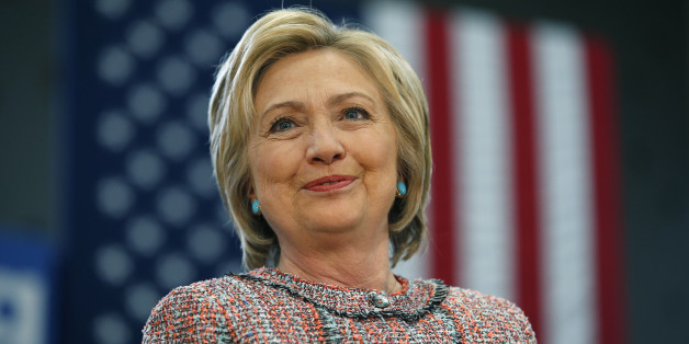 Hillary Clinton (encore) embarrassée dans le scandale des emails