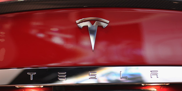 The Tesla Gigafactory is shown under construction outside Reno, Nevada May 9, 2015. Picture taken May 9, 2015. REUTERS/James Glover II
