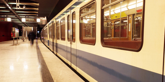 U-Bahn-Kontrolle: Trotz Ticket und Stempel soll ein Flüchtling aus Syrien Bußgeld zahlen