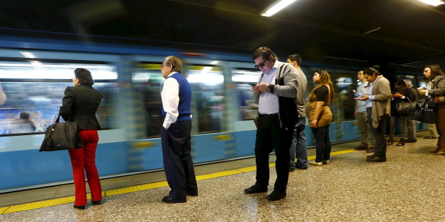 Santiagos U-Bahn fährt bald fast ausschließlich mit Ökostrom.