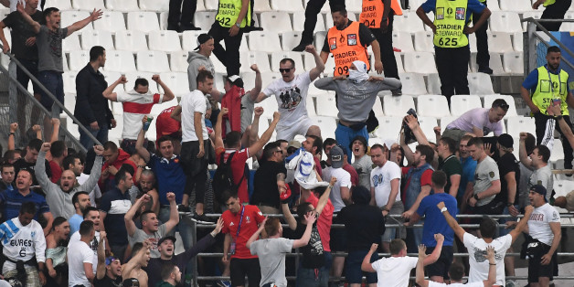 VIDÉO. Euro 2016: les images des bousculades dans le stade Vélodrome après Angleterre - Russie