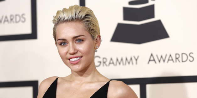 Miley Cyrus ermutigt ihren Vater weiter an die Liebe zu glauben.