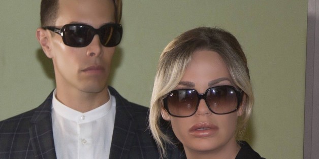 Gina-Lisa Lohfink und ihr bester Freund Florian Wess bei der Gerichtsverhandlung am 1. Juni