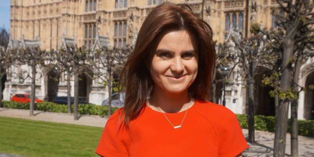 Une députée britannique poignardée et blessée par balle