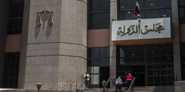 A picture taken on June 21, 2016 shows the entrance of the State Council's building, Egypt's highest administrative court, in Cairo.The Egyptian State Council quashed a government decision to hand over two Red Sea islands to Saudi Arabia, judicial sources said, overruling a deal that had sparked public outrage. / AFP / KHALED DESOUKI (Photo credit should read KHALED DESOUKI/AFP/Getty Images)