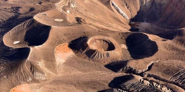 Wie eine Mondlandschaft: Beeindruckende Fotos vom Death Valley aus der Vogelperspektive
