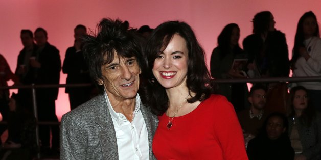 Ron Wood und seine Frau Sally Humphreys haben Zwillinge und wohl vier Nannys