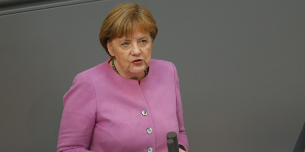 Bundeskanzlerin Angela Merkel gibt im Bundestag eine Regierungserklärung ab