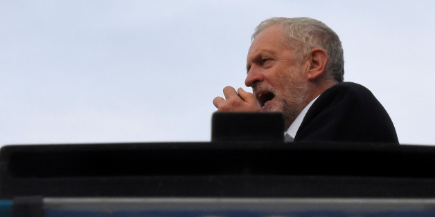 Opposition Labour party leader Jeremy Corbyn addresses a gathering of supporters demonstrating in Parliament Square, in central London, Britain June 27, 2016. REUTERS/Toby Melville