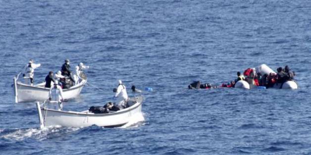 Près de 2.900 migrants morts en Méditerranée cette année, un record
