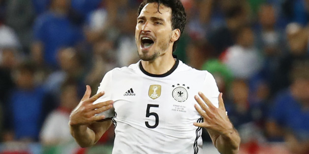Mats Hummels trainiert - wie er hofft, für das Finale am Sonntag