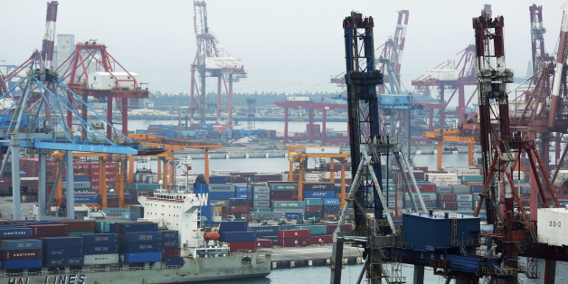 Shipping containers are seen at Keelung port, northern Taiwan, March 20, 2016. Picture taken March 20, 2016. REUTERS/Tyrone Siu