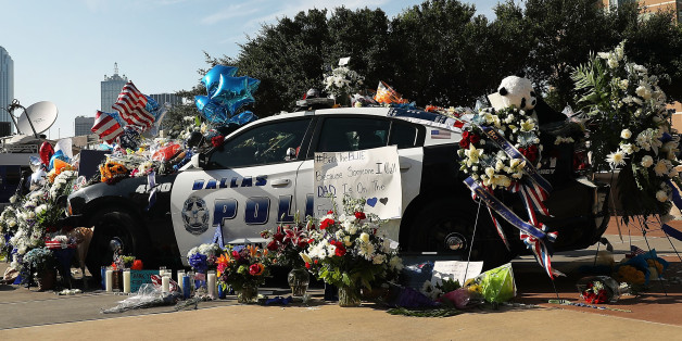Tireur isolé, motivations, victimes... Ce que l'on sait de la tuerie de Dallas