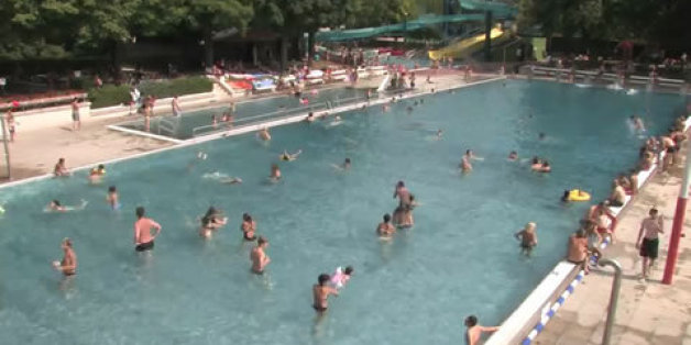 Warum sich ein ganzes Freibad in Österreich über Flüchtlinge freut