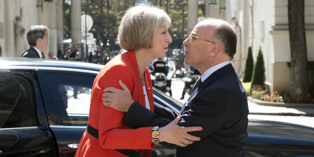 Theresa May, Première ministre du Royaume-Uni et un mystère vu de France