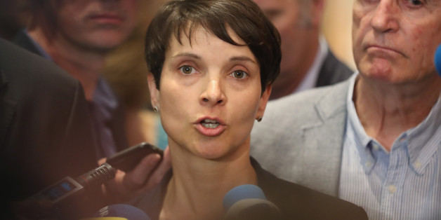Parteichefin Frauke Petry steht in der Kritik - ihre Partei verliert an Zustimmung