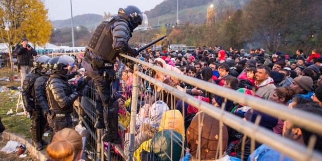 Das österreichische Innenministerium will im Burgenland einen Grenzzaun errichten - wie im steirischen Spielfeld Ende 2015
