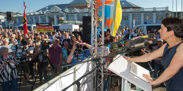 AfD-Bundesvorsitzende Frauke Petry bei der Auftaktveranstaltung in Rostock