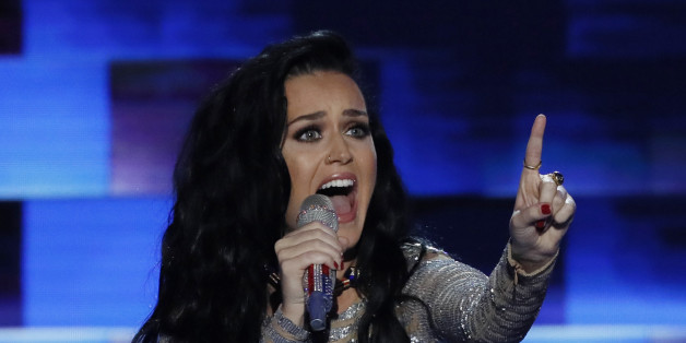 Katy Perry setzte auf dem viertätigen Parteitag der Demokraten ein Fashion-Statement