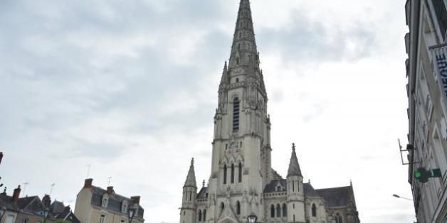 Victime d'un délit de faciès, un journaliste franco-marocain expulsé d’une église