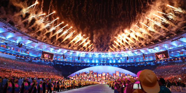 2016 Rio Olympics - Opening ceremony - Maracana - Rio de Janeiro, Brazil - 05/08/2016. Fireworks go off. REUTERS/Kai Pfaffenbach FOR EDITORIAL USE ONLY. NOT FOR SALE FOR MARKETING OR ADVERTISING CAMPAIGNS.