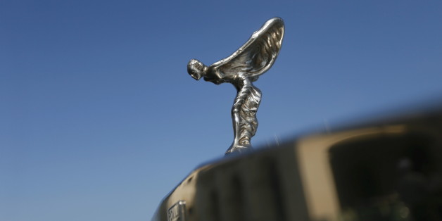 The "Spirit of Ecstasy" bonnet ornament of a Rolls-Royce classic car is seen during the annual "British Car Day" celebrations in Colombo, Sri Lanka March 13, 2016. REUTERS/Dinuka Liyanawatte