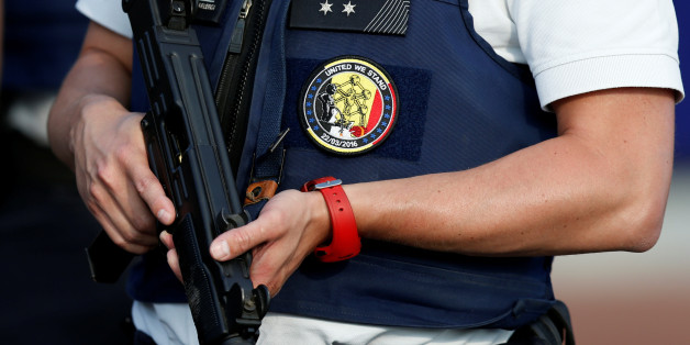 Die Waffe eines belgischen Polizisten (Symbolbild)