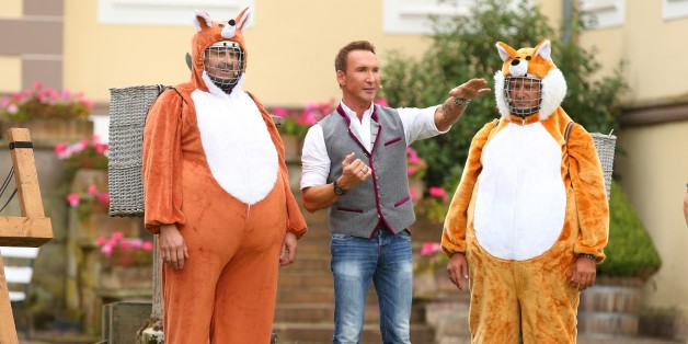 Bei der "Bauernolympiade" mussten die Promis und die "Bauer sucht Frau"-Kandidaten zum Fuchs werden