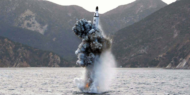 Un missile nord-coréen tiré depuis un sous-marin franchit l'espace aérien japonais