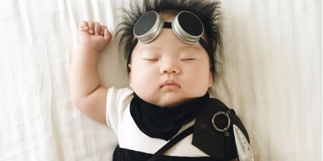 Joey Izumikawa wird von ihrer Mutter verkleidet, die die Bilder auf Instagram hochlädt