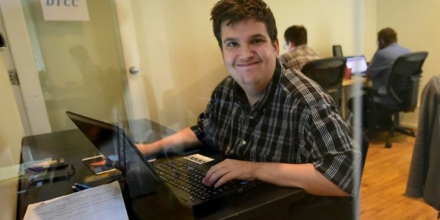 Corey Weiss, autiste, travaille comme analyste à Mindspark à Santa Monica, le 24 août 2016