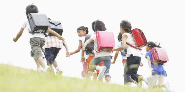 En Russie, au Danermark et aux Pays-Bas, des cours de gentillesse et d'empathie font partie du programme scolaire
