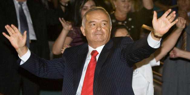 FILE PHOTO - Uzbekistan's President Islam Karimov dances during Independence Day celebrations in Tashkent August 31, 2007. REUTERS/Shamil Zhumatov/File Photo