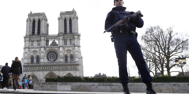 Terror-Angst in Paris: Auto mit Gasflaschen entdeckt, mehrere Festnahmen