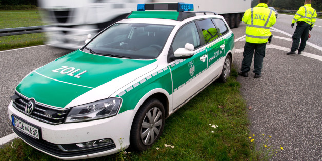 Polizei erwischt auf der A8 einen 13-Jährigen am Steuer – noch dämlicher als der Sohn ist die Reaktion der Eltern