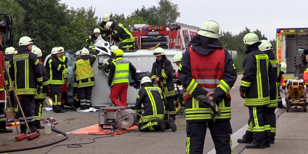 Feuerwehr auf der Autobahn (Symbolfoto)