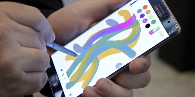 In this July 28, 2016, photo, a color blending feature of the Galaxy Note 7 is demonstrated in New York. Samsung releases an update to its jumbo smartphone and virtual-reality headset, mostly with enhancements rather than anything revolutionary during a preview of Samsung products. (AP Photo/Richard Drew)