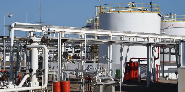 A picture taken on April 14, 2016 shows the facilities of the Chergui gas field concession of the UK based oil company Petrofac on the island of Kerkennah.
Petrofac facility on Kerkennah has halted production since social protests started in January 2016. / AFP / FETHI BELAID (Photo credit should read FETHI BELAID/AFP/Getty Images)