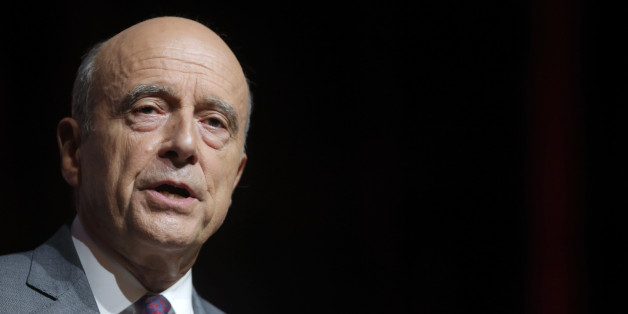 French presidential hopeful Alain Juppe, seeking to win his centre-right Les Republicains party's nomination in primaries in November, attends a political rally in Strasbourg, France, September 13, 2016. REUTERS/Vincent Kessler