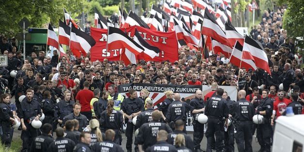 Demonstration von Neonazis