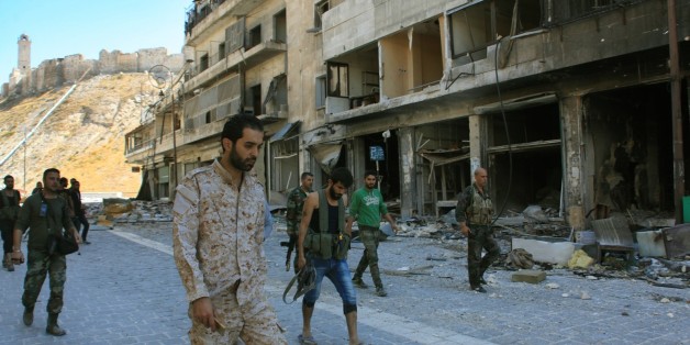 Syrische Regimeanhänger im neu eroberten Farafira-Viertel